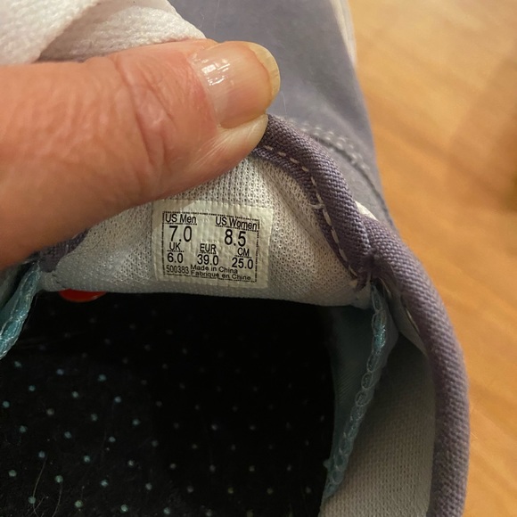 Vans - Picture 6 of 6